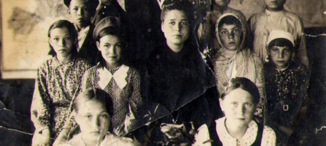 Фотографии из семейного архива жительницы села Семенчино Мироновой Валентины Николаевны Фотографии из семейного архива жительницы села Семенчино Мироновой Валентины Николаевны