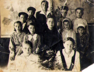 Подробнее о статье Фотографии из семейного архива жительницы села Семенчино Мироновой Валентины Николаевны